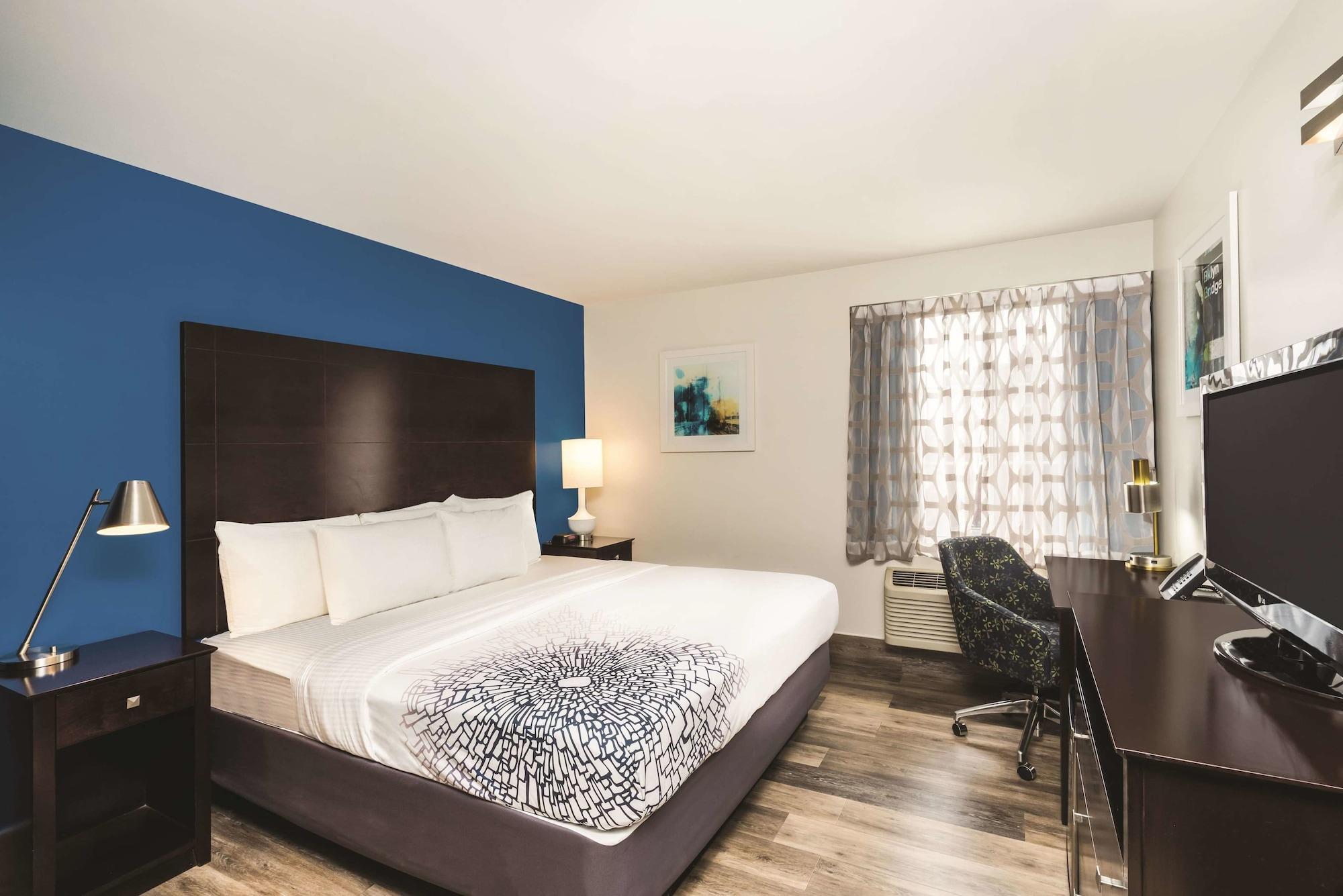 La Quinta By Wyndham Brooklyn Downtown Hotel New York Exterior photo