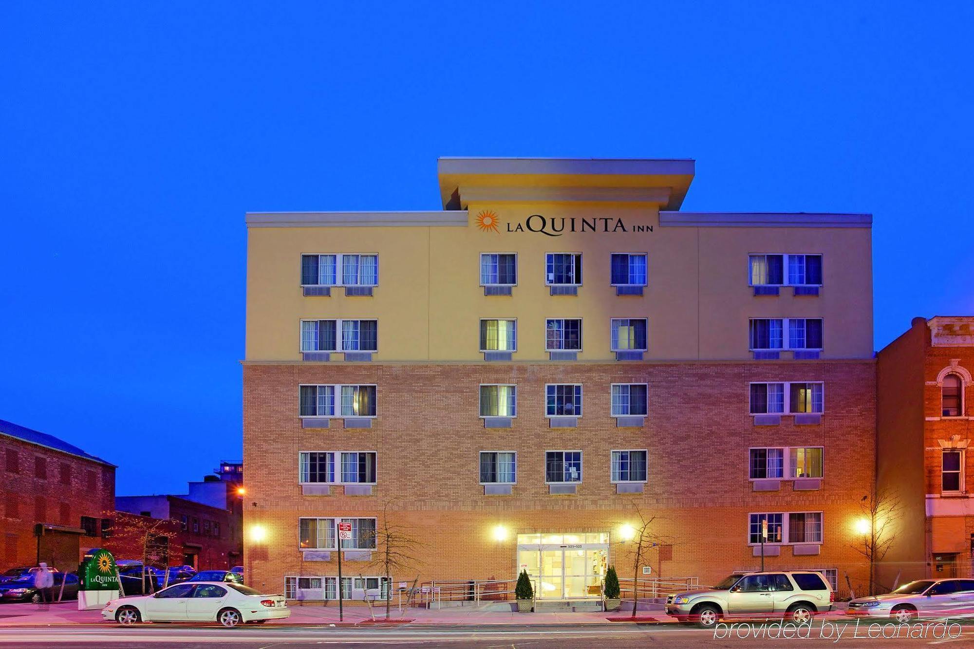La Quinta By Wyndham Brooklyn Downtown Hotel New York Exterior photo