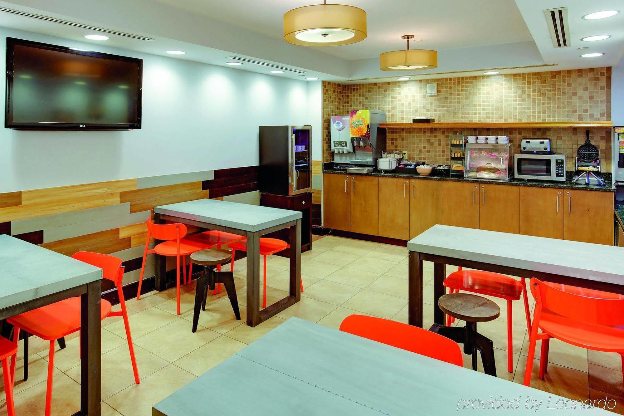 La Quinta By Wyndham Brooklyn Downtown Hotel New York Exterior photo